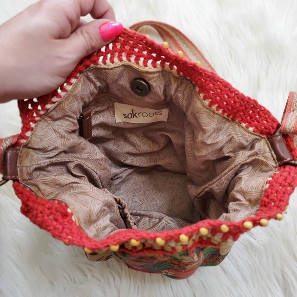 SAKROOTS Bucket Bag - Picture 12 of 13